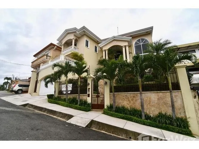 5 Bedroom House for Sale in Heredia, Heredia for $895,000