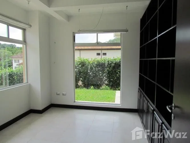 3 Bedroom House for Rent at Brasil de Mora for $2,100/mo — photo 4
