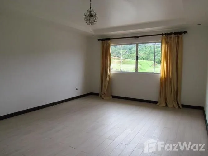 3 Bedroom House for Rent at Brasil de Mora for $2,100/mo — photo 5