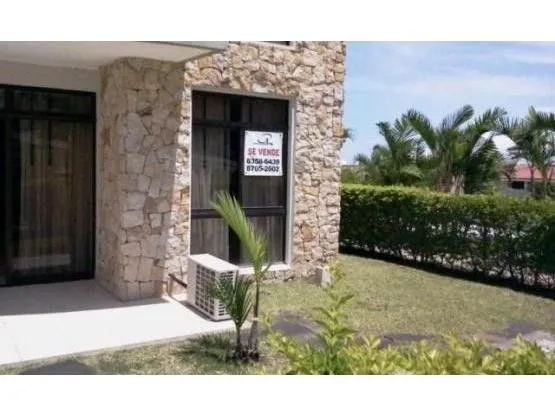 2 Bedroom Apartment for Sale at Santa Ana for $135,000