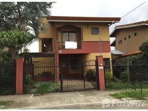 3 Bedroom House for Sale in Santo Domingo, Heredia for $250,000