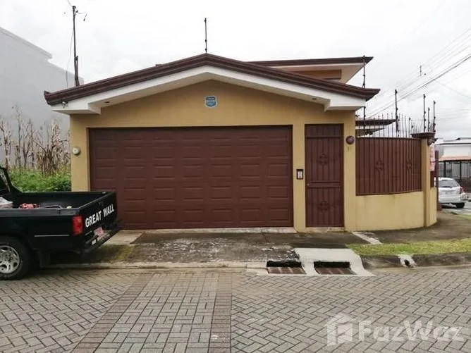 4 Bedroom House for Sale in San Pablo, Heredia for $158,000