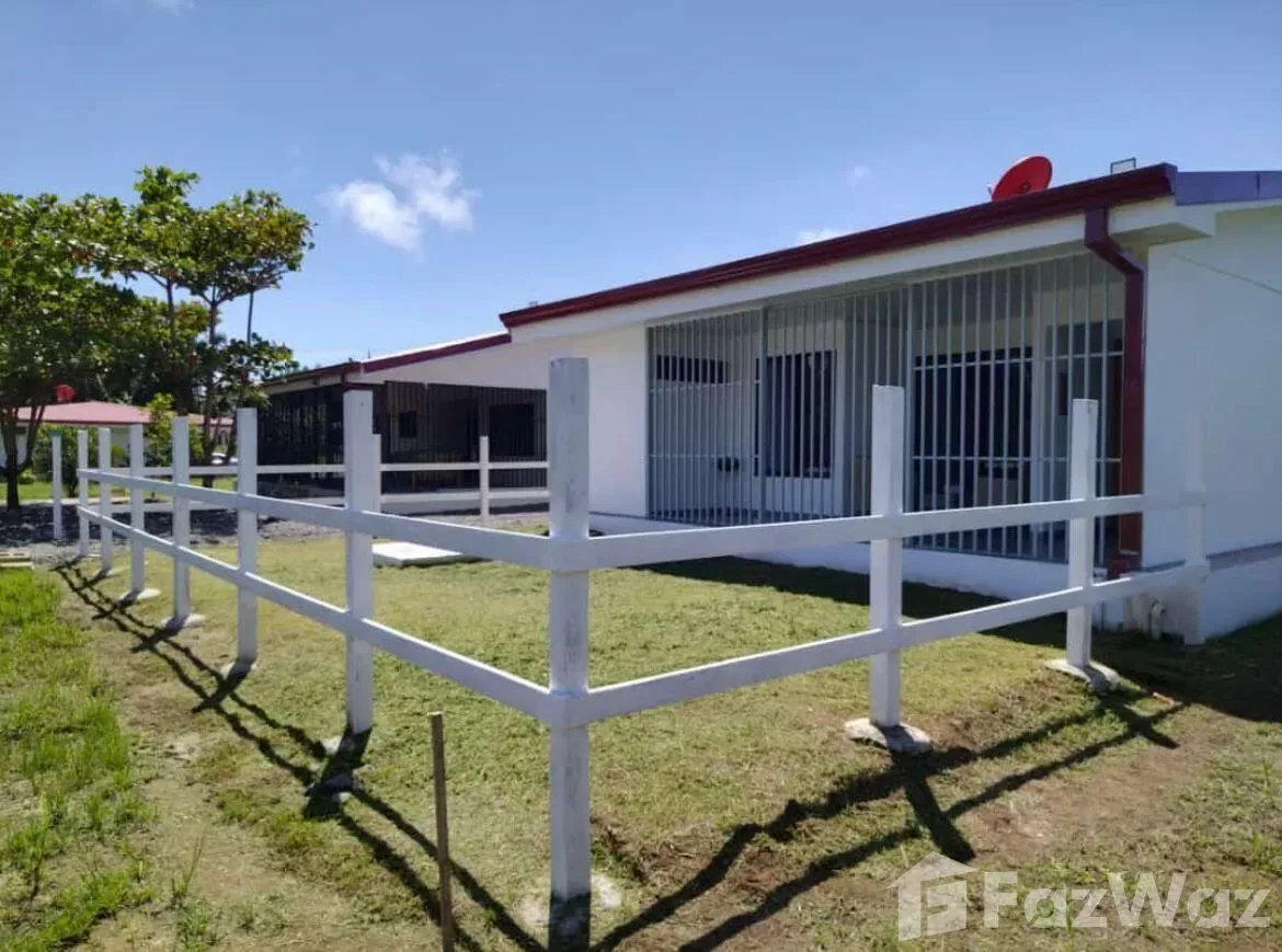 3 Bedroom House for Sale at Esterillos Oeste for $117,000