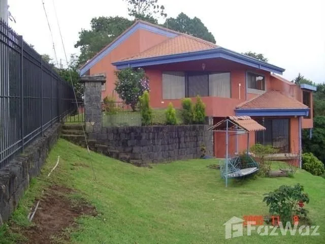 5 Bedroom House for Sale in Santa Barbara, Heredia for $537,000