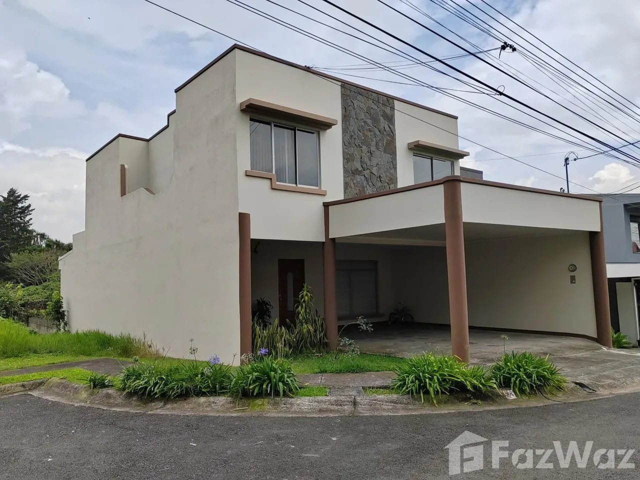4 Bedroom House for Sale in Vasquez De Coronado, San Jose for $280,000