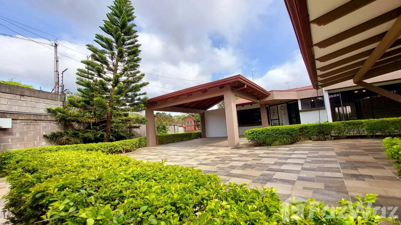 4 Bedroom House for Sale in San Rafael, Heredia for $450,000