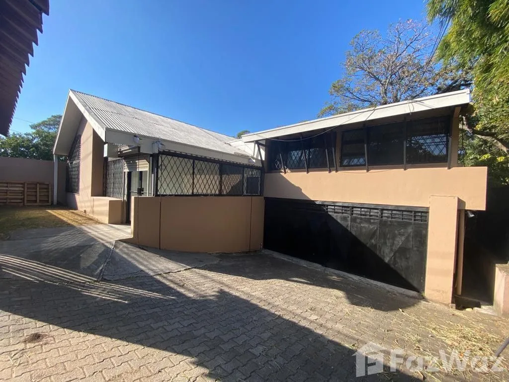 4 Bedroom House for Sale in Santa Ana, San Jose for $350,000