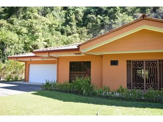 3 Bedroom House for Sale in Golfito, Puntarenas for $295,000