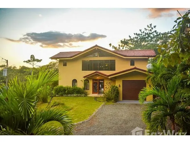 3 Bedroom House for Sale at Quepos for $299,000