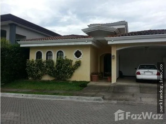 4 Bedroom House for Sale in San Pablo, Heredia for $290,000