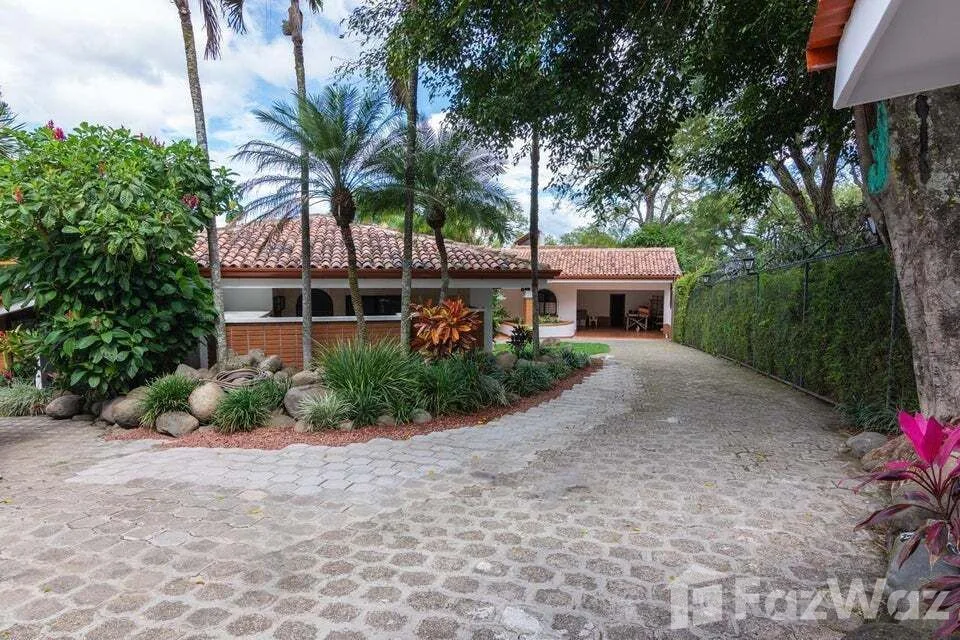 5 Bedroom House for Rent in Escazu, San Jose for $4,500/mo