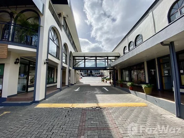 Retail space for Sale at Escazú for $1,750,000