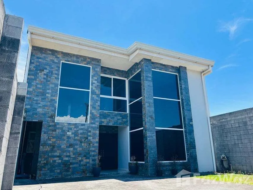 5 Bedroom House for Rent in Santo Domingo, Heredia for $1,900/mo