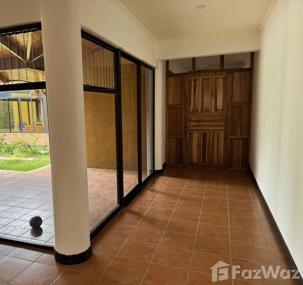 6 Bedroom House for Sale at Condominium For Sale in San José for $650,000 — photo 5