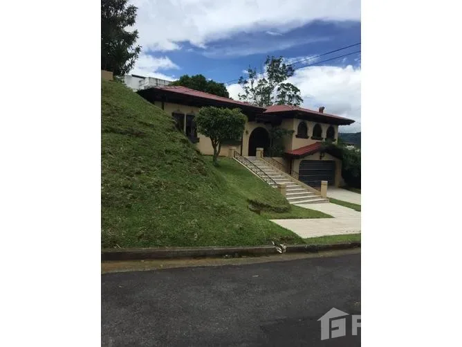 3 Bedroom House for Sale at Curridabat for $650,000