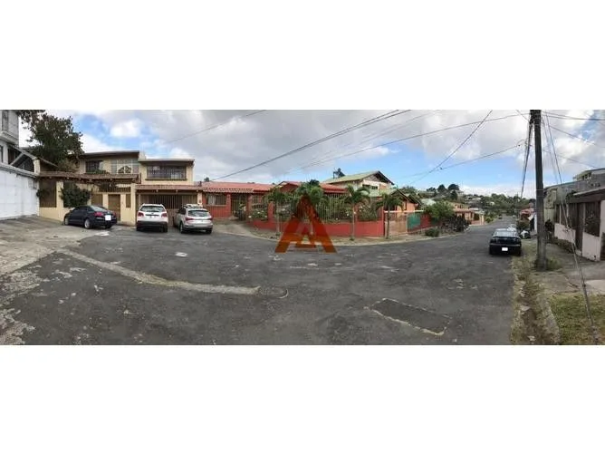 5 Bedroom House for Sale at Montes de Oca for $400,000 — photo 2