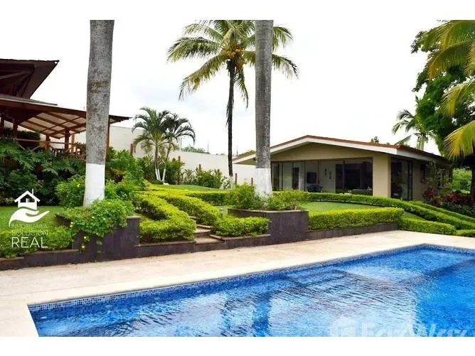 3 Bedroom House for Sale at La Garita for $450,000