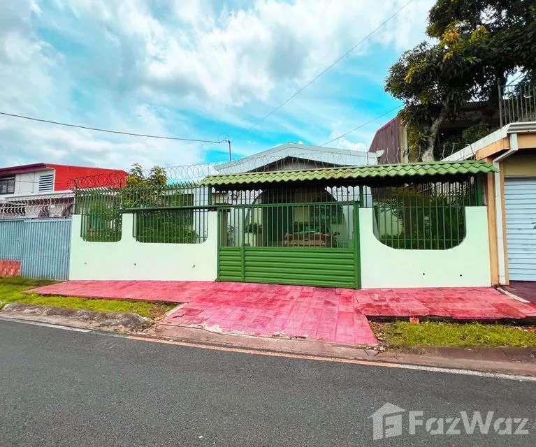 3 Bedroom House for Sale in Tibas, San Jose for $196,500