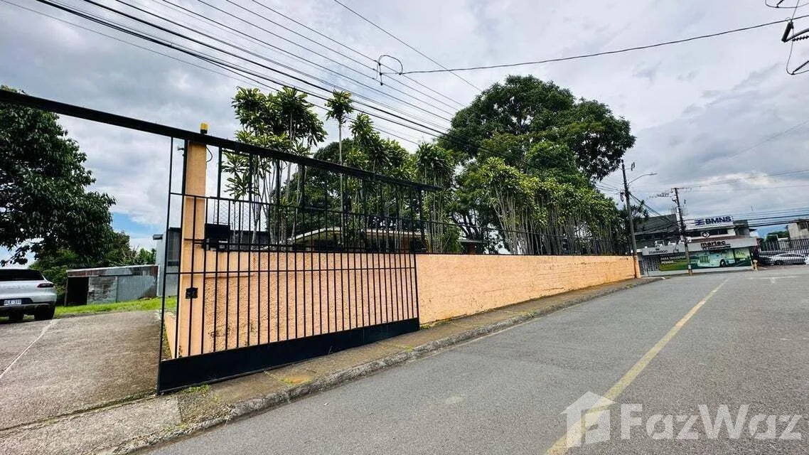 Retail space for Rent at Belén for $4,700/mo