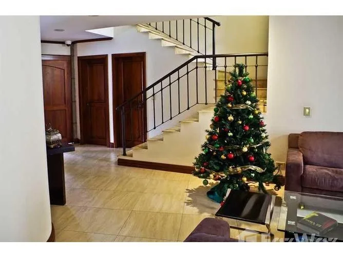 3 Bedroom House for Sale at Escazú for $220,000
