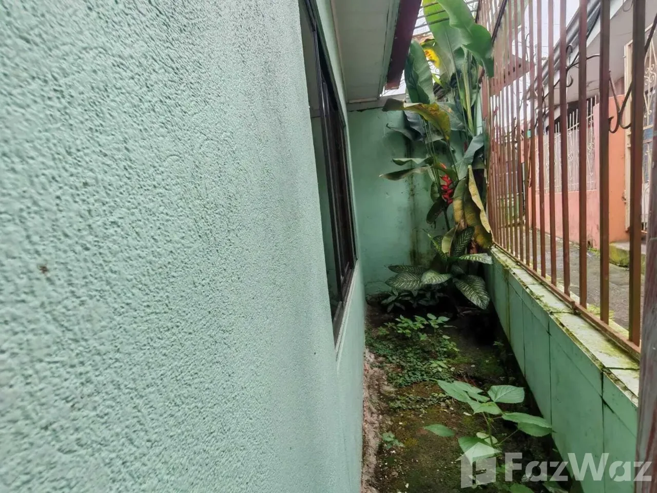 3 Bedroom House for Sale at Condominium For Sale in Cartago for $88,000