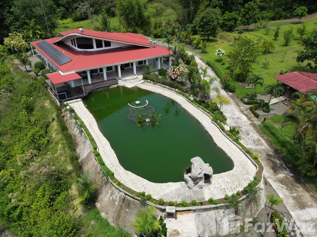 6 Bedroom House for Sale in Aguirre, Puntarenas for $995,000