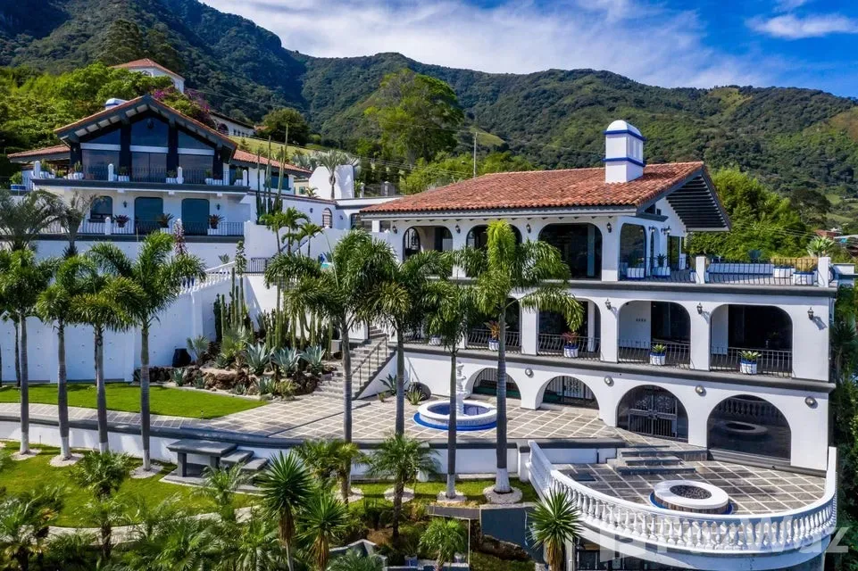 10 Bedroom House for Sale at Escazú for $3,290