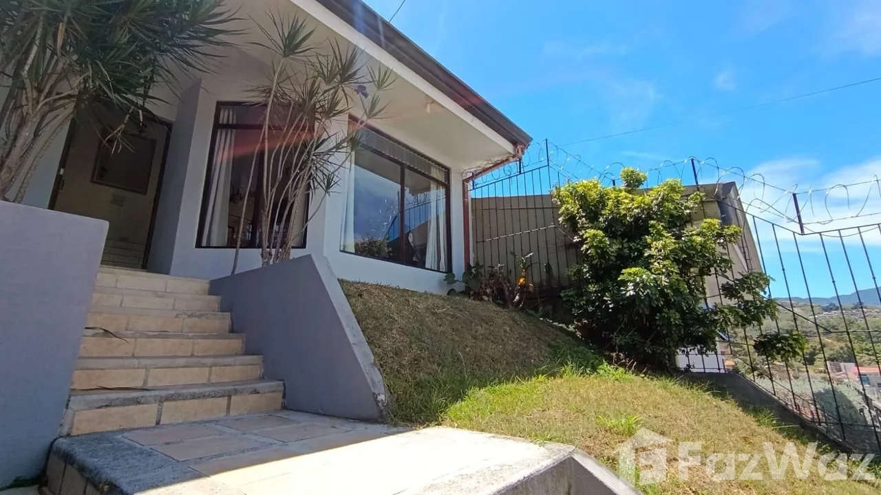 3 Bedroom House for Sale in Curridabat, San Jose for $292,000