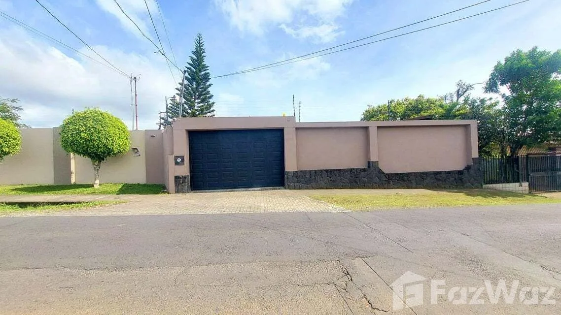 4 Bedroom House for Sale in San Rafael, Heredia for $450,000