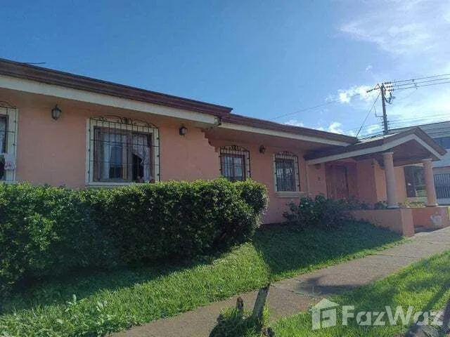 6 Bedroom House for Sale in Curridabat, San Jose for $450,000