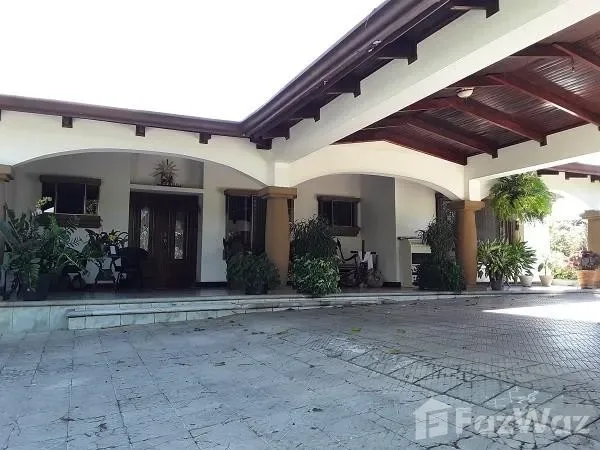 4 Bedroom House for Sale in Flores, Heredia for $1,500,000
