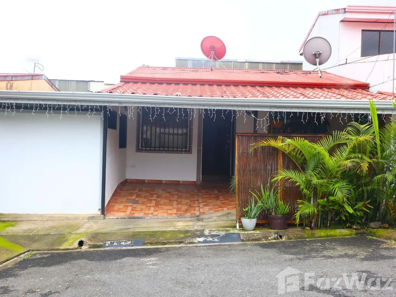 4 Bedroom House for Sale at Condominium For Sale in Cartago for $108,000