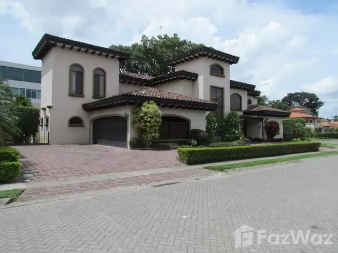 5 Bedroom House for Sale at Santa Ana for $1,100,000