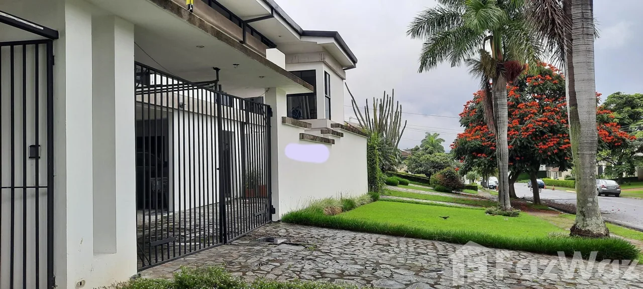 3 Bedroom House for Sale in Escazu, San Jose for $238,000