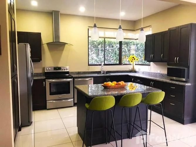 3 Bedroom House for Sale in Santo Domingo, Heredia for $375,000 — photo 2