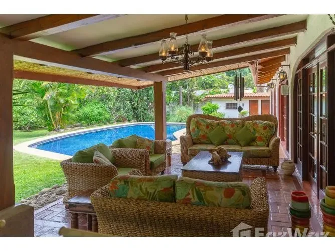 4 Bedroom House for Sale at Escazú for $839,000
