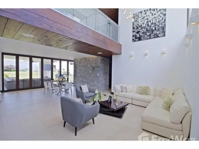 5 Bedroom House for Sale in Escazu, San Jose for $699,000