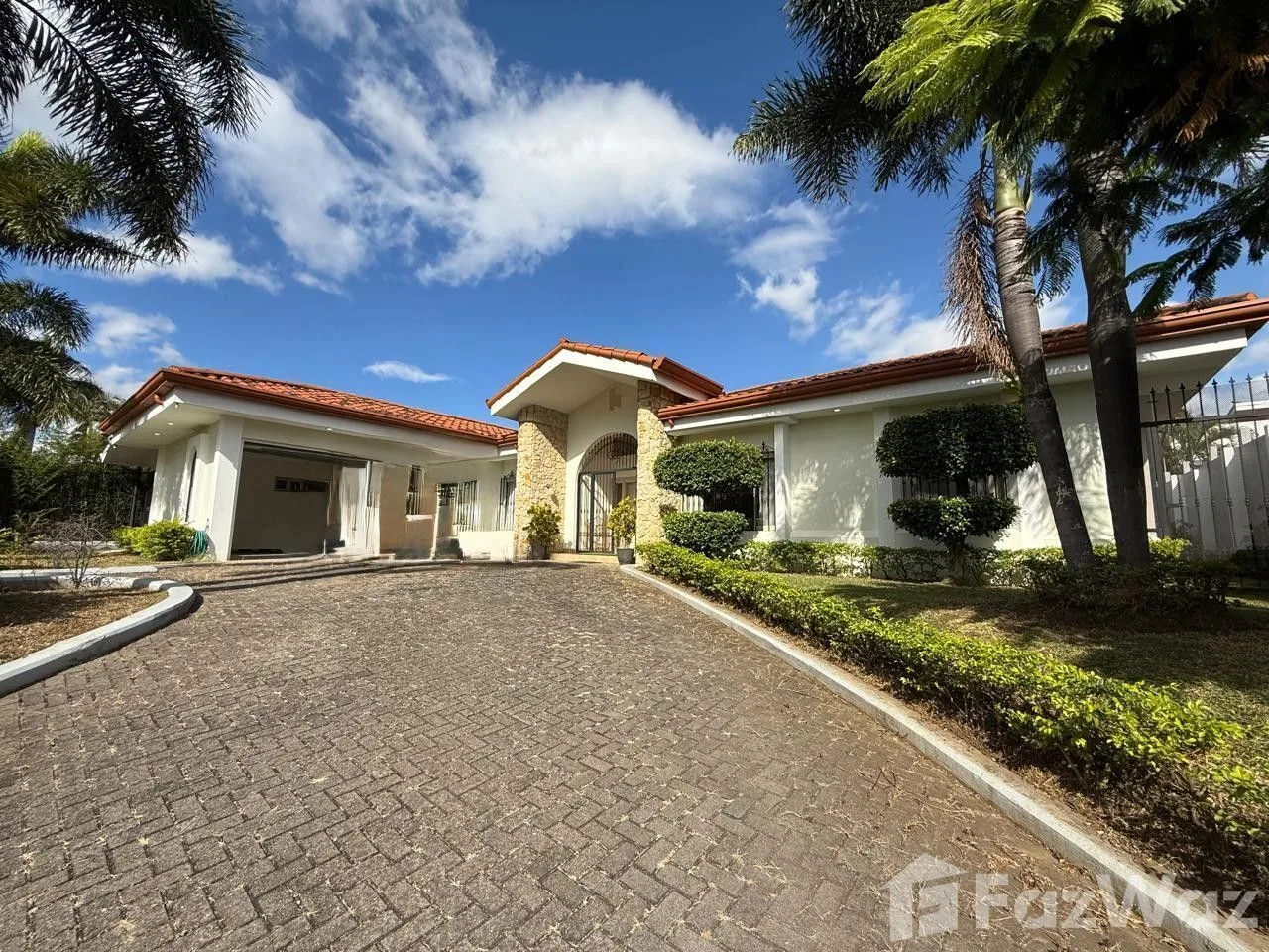 4 Bedroom House for Sale in Belen, Heredia for $675,000