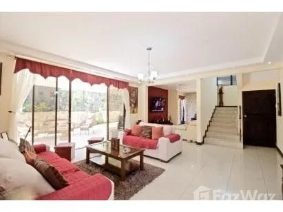 3 Bedroom House for Sale in Santa Ana, San Jose for $240,000