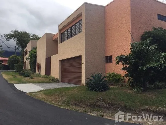 4 Bedroom House for Sale in Escazu, San Jose for $245,000