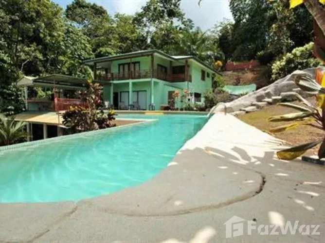 6 Bedroom House for Sale at Manuel Antonio for $449,000