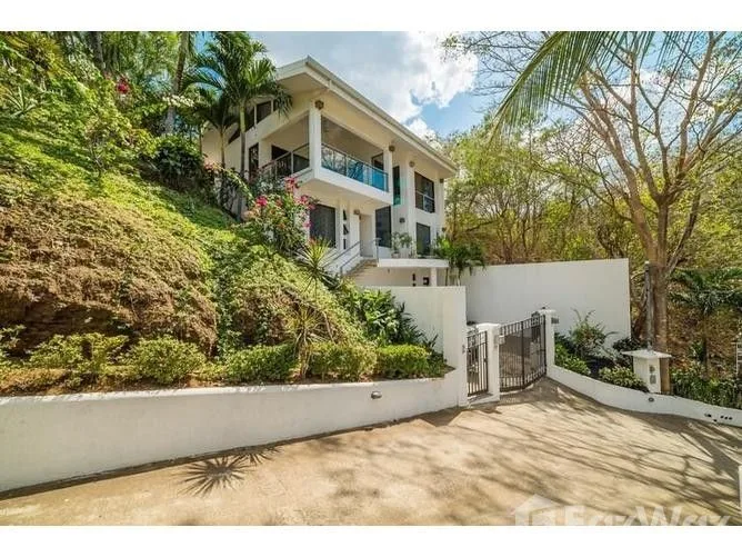 3 Bedroom House for Sale in Carrillo, Guanacaste for $295,000
