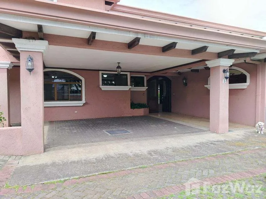 3 Bedroom House for Sale in Escazu, San Jose for $319,000