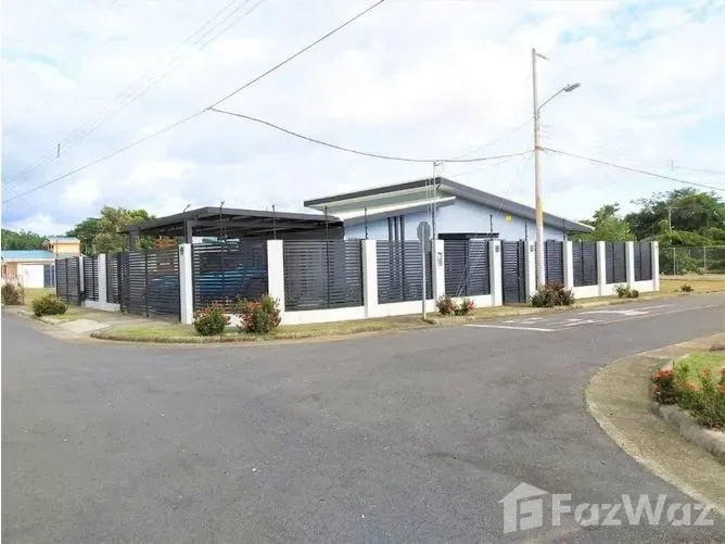 3 Bedroom House for Sale at Quepos for $267,835