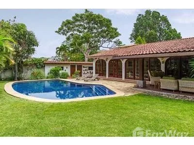 3 Bedroom House for Sale at Escazú for $839,000