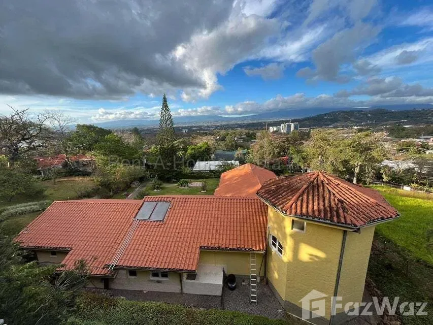 4 Bedroom House for Sale at Uruca for $900,000