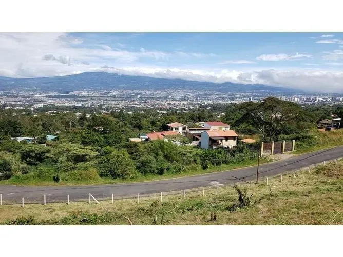 Land for Sale at Escazú for $621,068