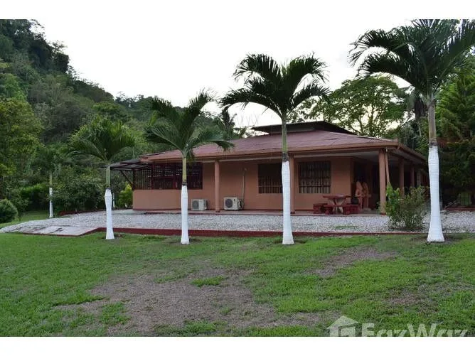 4 Bedroom House for Sale in Golfito, Puntarenas for $245,000
