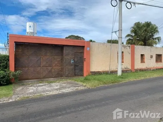 4 Bedroom House for Sale in Santo Domingo, Heredia for $325,000