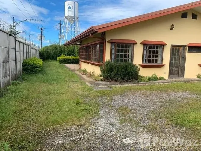 4 Bedroom House for Sale in Santo Domingo, Heredia for $325,000 — photo 3